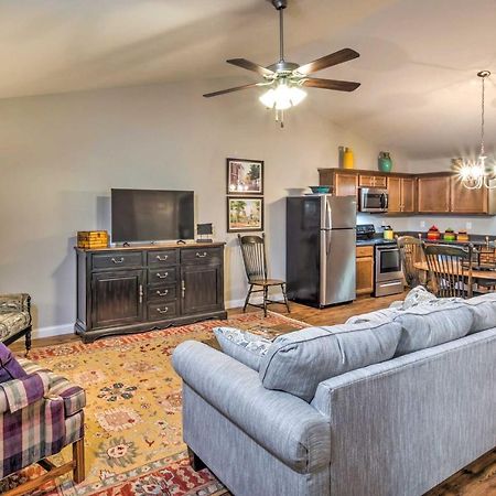 Pet-Friendly Brownsville Retreat With Porch! Sloans Crossing Exteriér fotografie